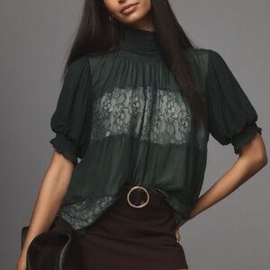 ANTHROPOLOGIE HIGH-NECK LACE SWING BLOUSE. SIZE M. GREEN.